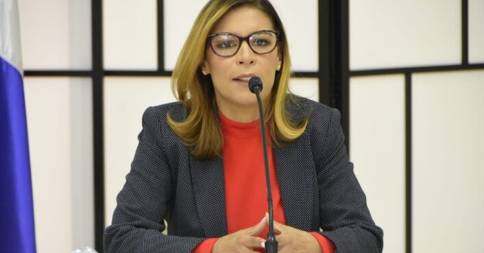 María Estela de León: Es hora del relevo generacional