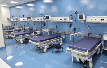 Hospitales públicos habilitan nuevas camas para COVID-19