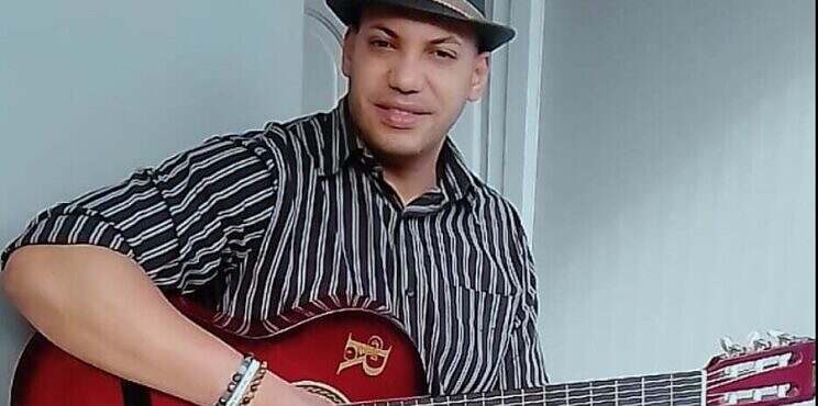 Erol Díaz promueve su tema musical “Mi propia Reforma”