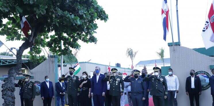 Presidente Abinader dice sentir orgullo del personal militar por su labor en defensa del país