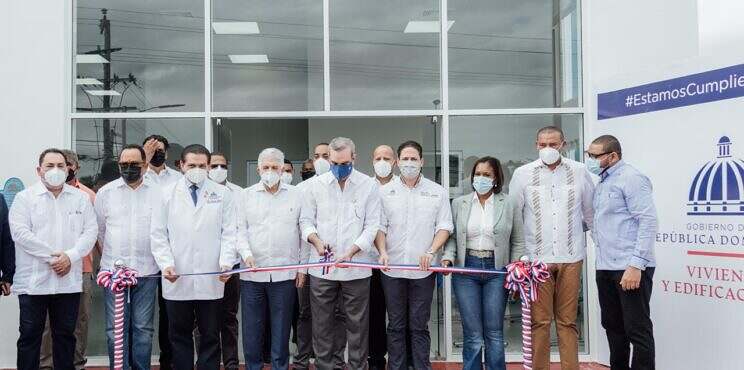 Presidente Abinader y ministro Bonilla entregan Centro de Diagnóstico y Atención Primaria en el Seibo