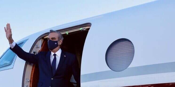 Presidente Abinader parte a Argentina desde Aeropuerto Punta Cana