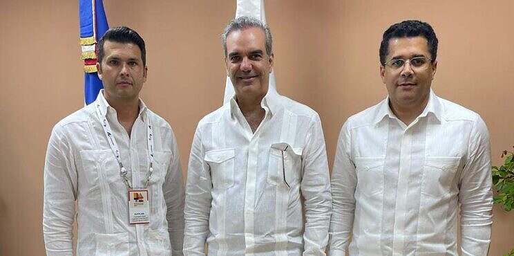 Francisco López se reúne con el Presidente Abinader y el Ministro Collado en República Dominicana