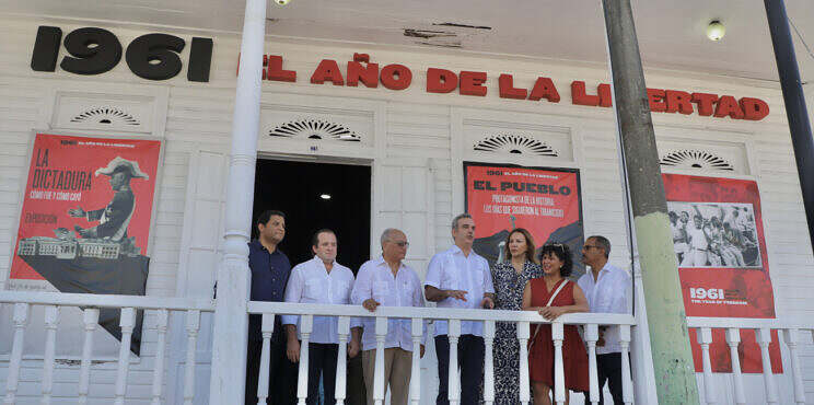 Presidente Abinader resalta valentía de puertoplateños en lucha contra trujillismo