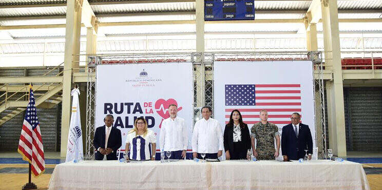 La Embajada de los EE.UU y el Ministerio de Salud Pública anuncian Buque Hospital Comfort vendrá a la República Dominicana en noviembre
