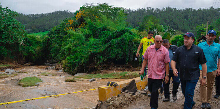 Gobierno ejecuta acciones en apoyo a familias afectadas por lluvias en Manabao