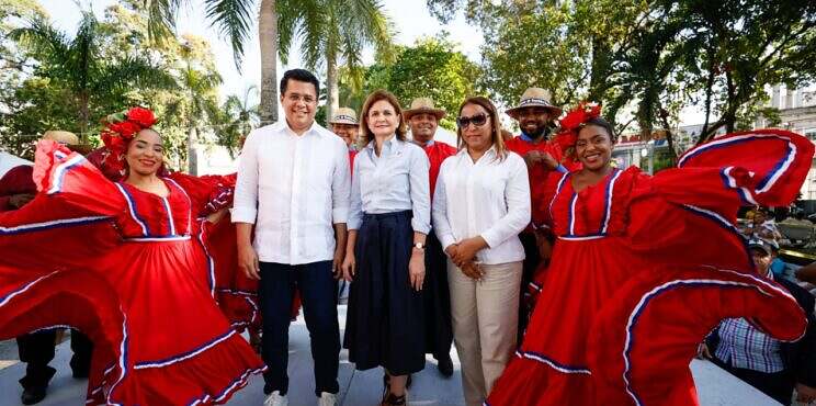 Vicepresidenta Raquel Peña reitera compromiso del Gobierno con desarrollo de la provincia Monseñor Nouel