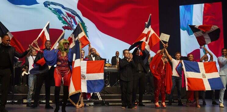 “Mi música es mi bandera” rinde homenaje a la patria al ritmo de merengue en el Teatro Nacional