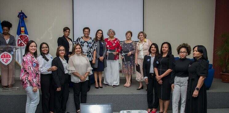 Fundación + Mujeres Polítikas (FUDAMU) Llega para acompañar a mujeres que van por + derechos en la RD