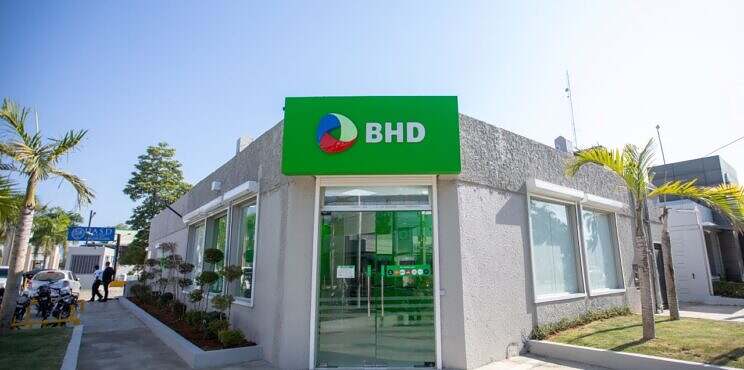 BHD inaugura oficina en Dajabón