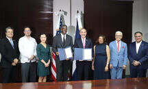 La Embajada de los Estados Unidos en Santo Domingo y el Ministerio de Educación Superior, Ciencia y Tecnología celebran renovación del acuerdo Fulbright-MESCYT