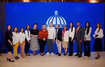 Vicepresidenta Peña y Ministro Bonilla juramentan al primer grupo de Supervisores Técnicos Privados