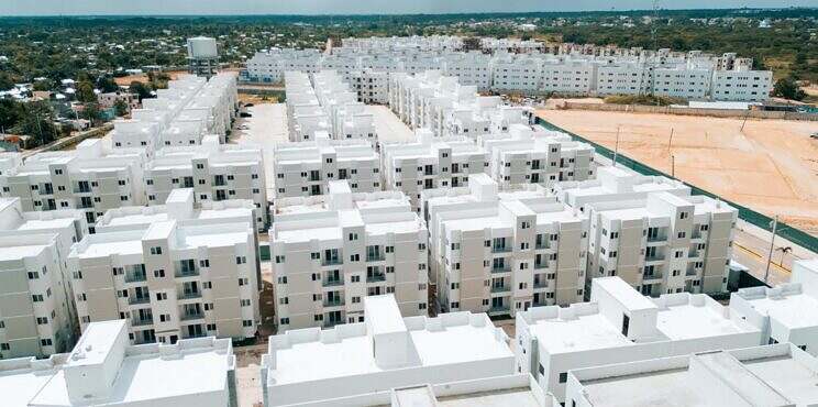 Presidente Abinader y Ministro Bonilla entregan 200 nuevos apartamentos en Mi Vivienda San Luis