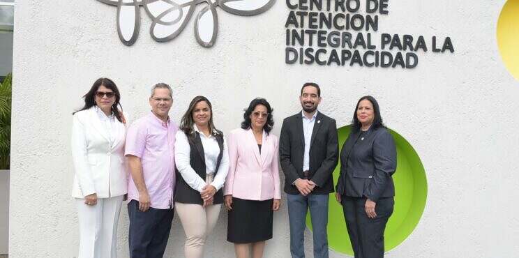 Diputados visitan Caid de Santo Domingo Este para verificar calidad del servicio