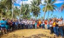 «IDAC encabeza jornada de limpieza y reforestación en zona costera de Playa Jackson, en el Catey de Samaná».