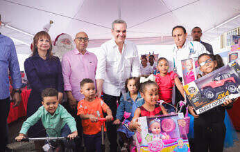 Presidente Abinader participa en aguinaldo de Fundación Cruz Jiminián
