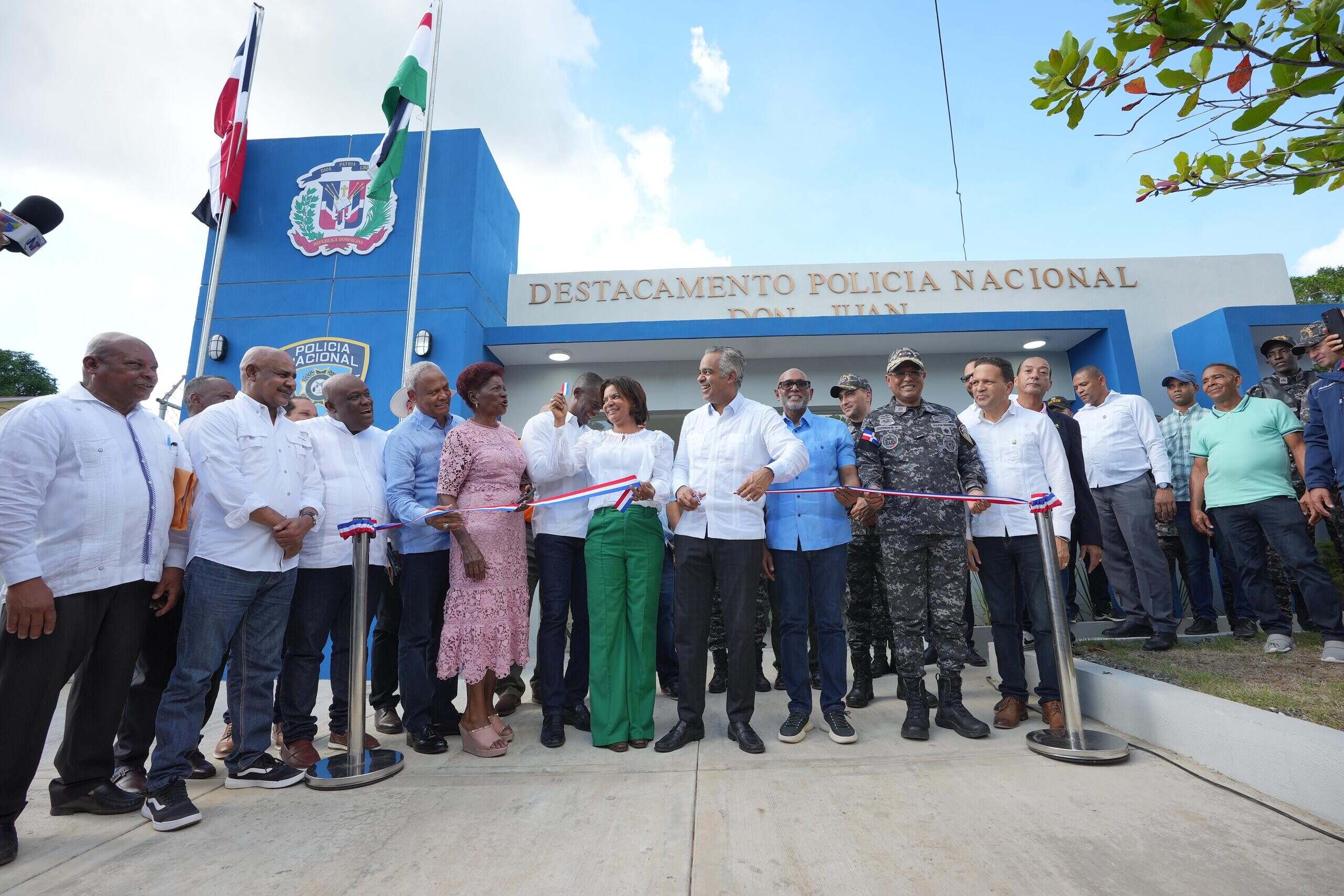 Gobierno inaugura destacamento policial en Don Juan, Monte Plata