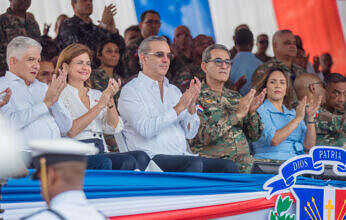 Presidente Abinader encabeza desfile en conmemoración del 180 aniversario de la batalla del 30 de Marzo